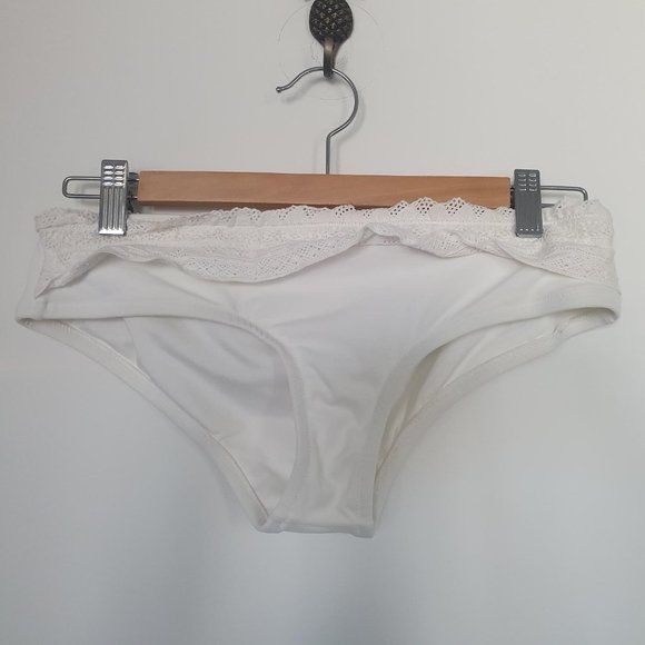 Victoria's Secret White Lace Bandeau Bikini Set - Small - Picture 2 of 7